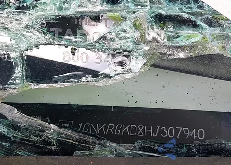 2017 Chevrolet Traverse 1Lt из США, поврежденный, VIN 1GNKRGKD8HJ307940